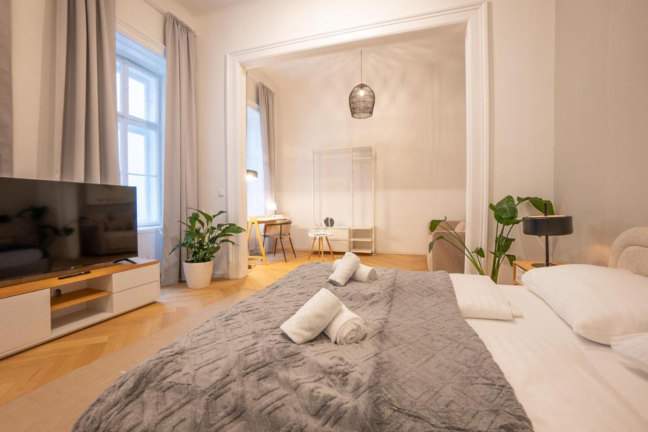 Spacious 110М2 Flat In The City Center 维也纳 外观 照片
