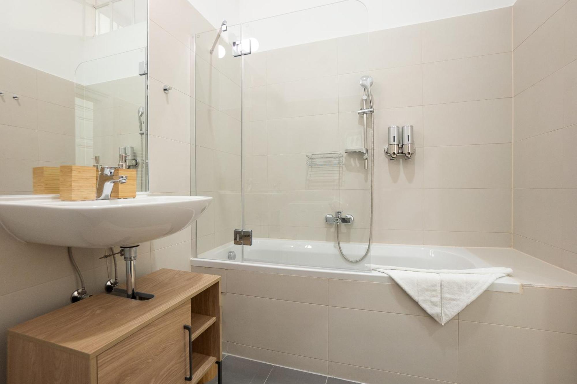 Spacious 110М2 Flat In The City Center 维也纳 外观 照片